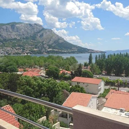 Apartment Rene Omiš Dış mekan fotoğraf