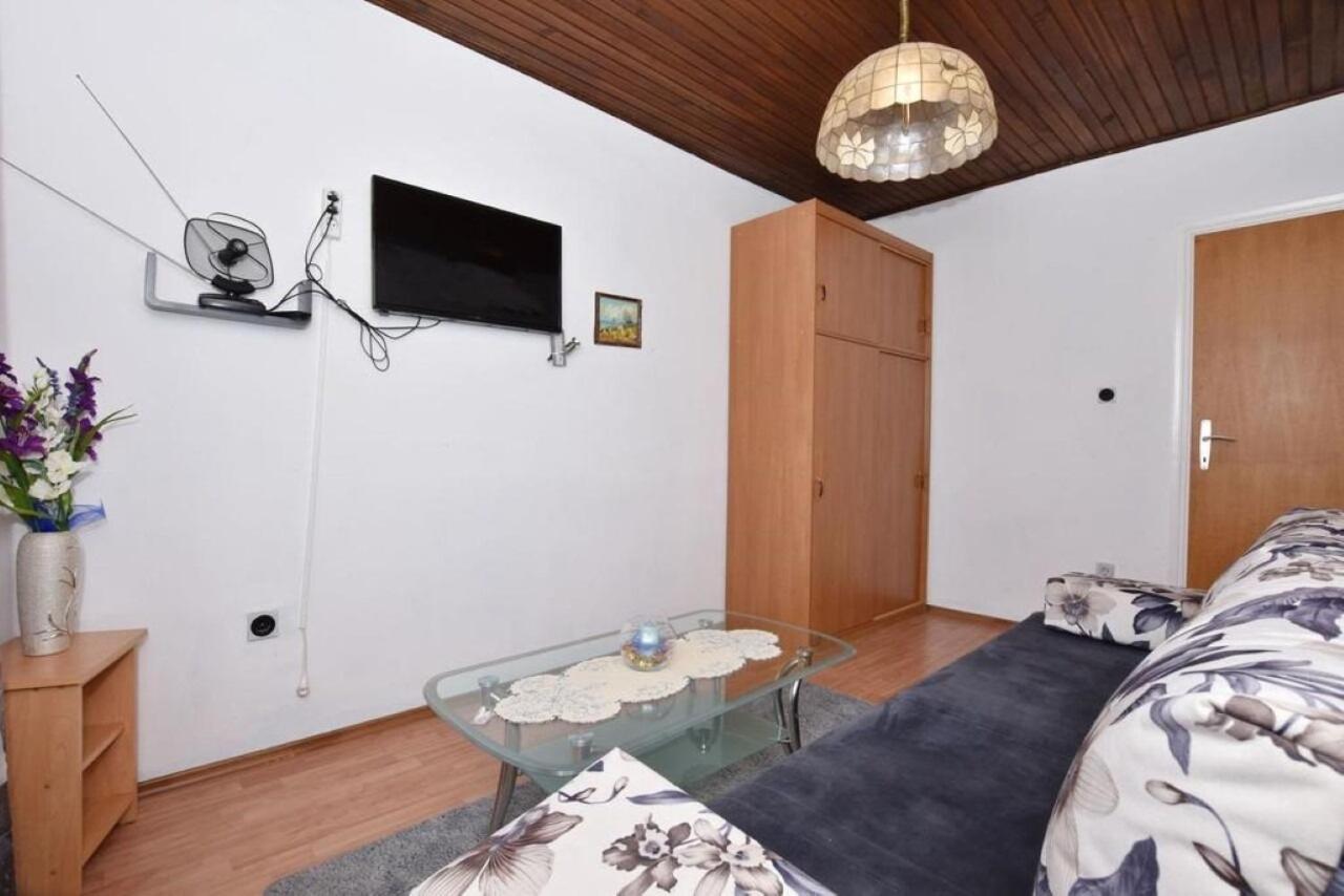 Apartment Rene Omiš Dış mekan fotoğraf