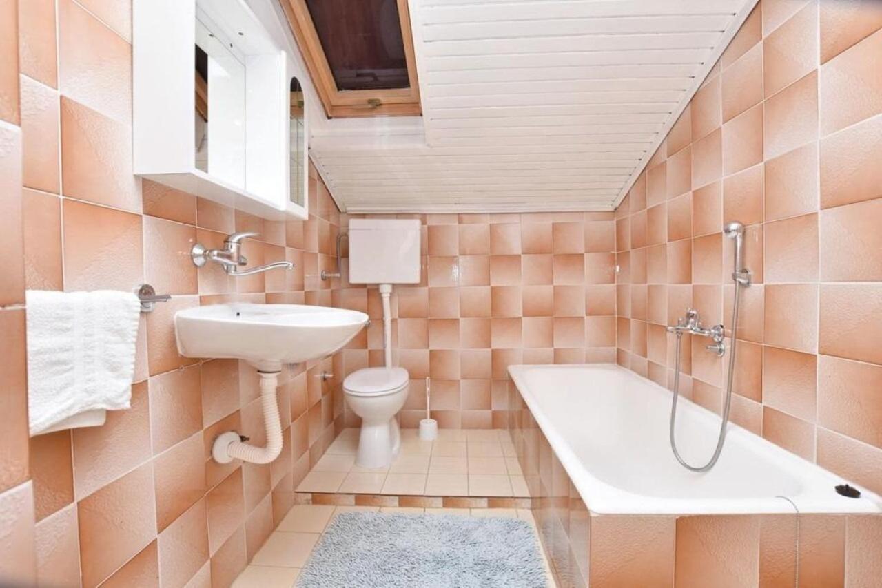 Apartment Rene Omiš Dış mekan fotoğraf